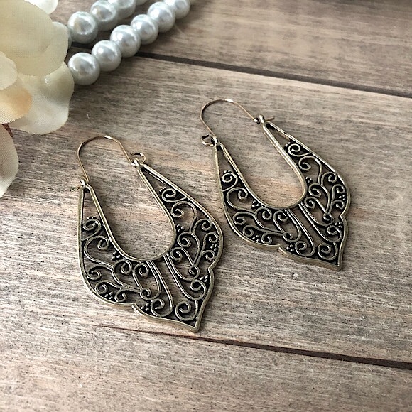 𝙽𝙴𝚆 Boho Fashion Earrings - Picture 4 of 4